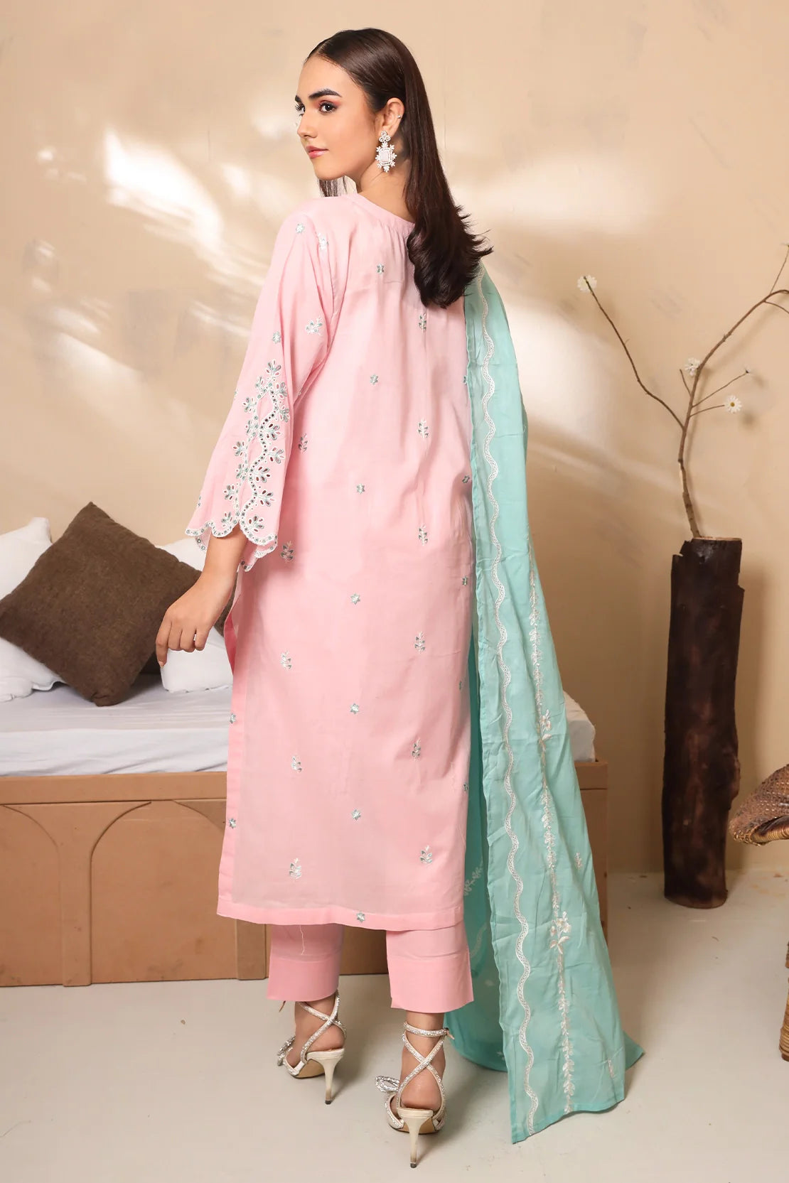 Rashid Textile | Crypto Embroidered Lawn | 7776