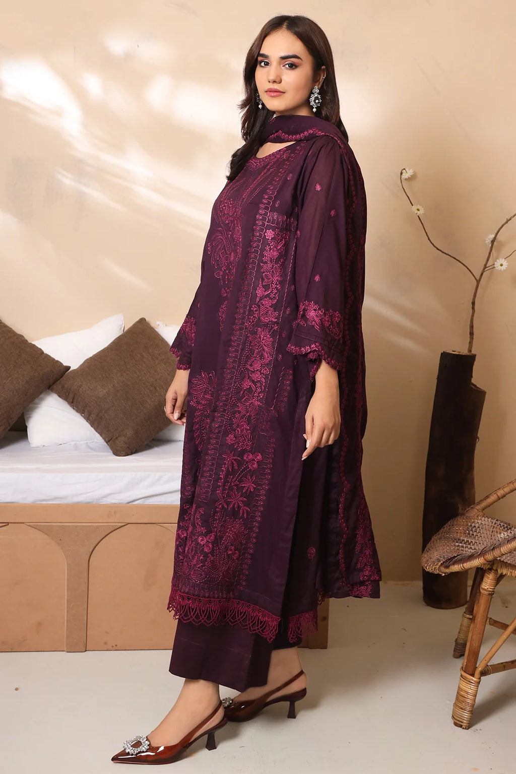 Rashid Textile | Crypto Embroidered Lawn | 7777