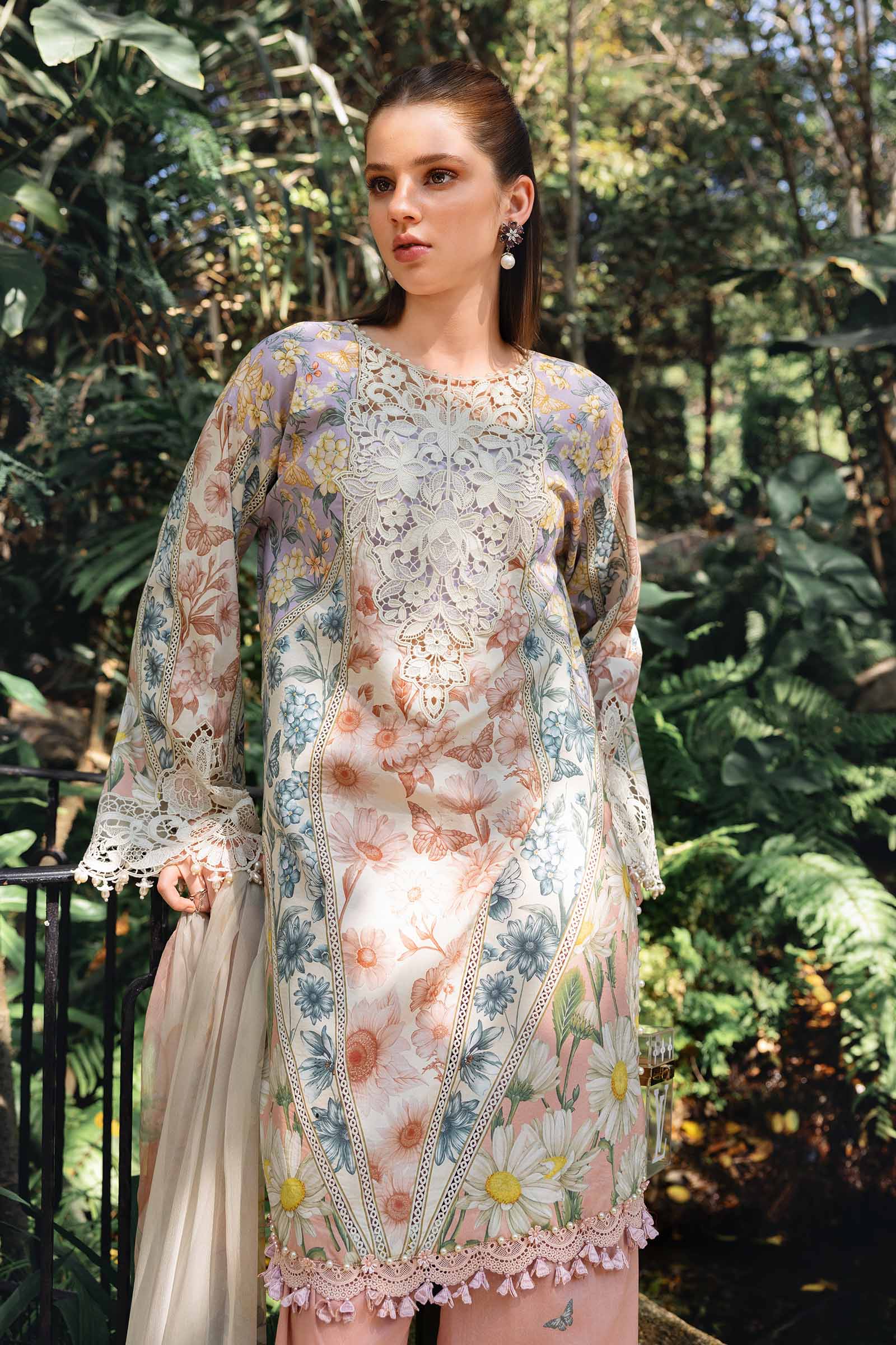 Maria.B | M.prints 3 Piece Embroidered Lawn | MPA-999-02