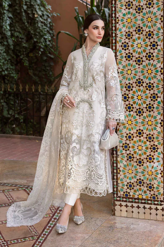 Maria B. | LAWN 25 | D-2506-A