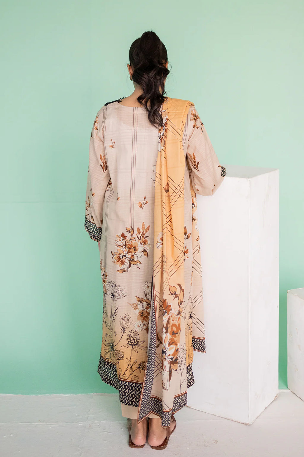 3 Piece Digitally Printed Lawn - 9003
