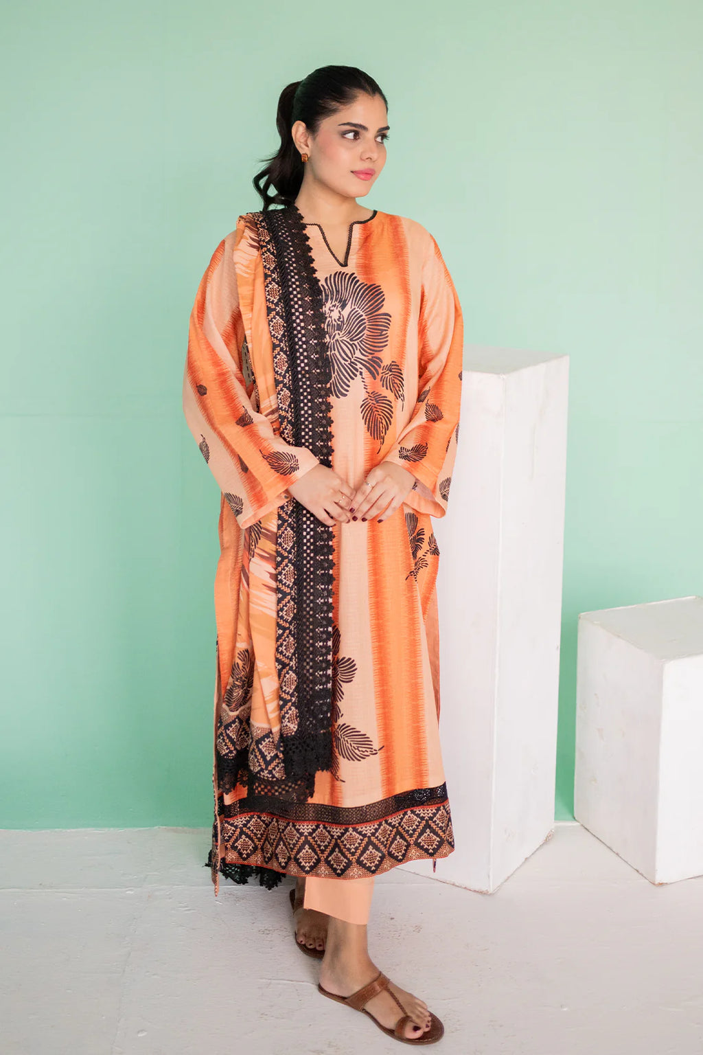 3 Piece Digitally Printed Lawn - 9005