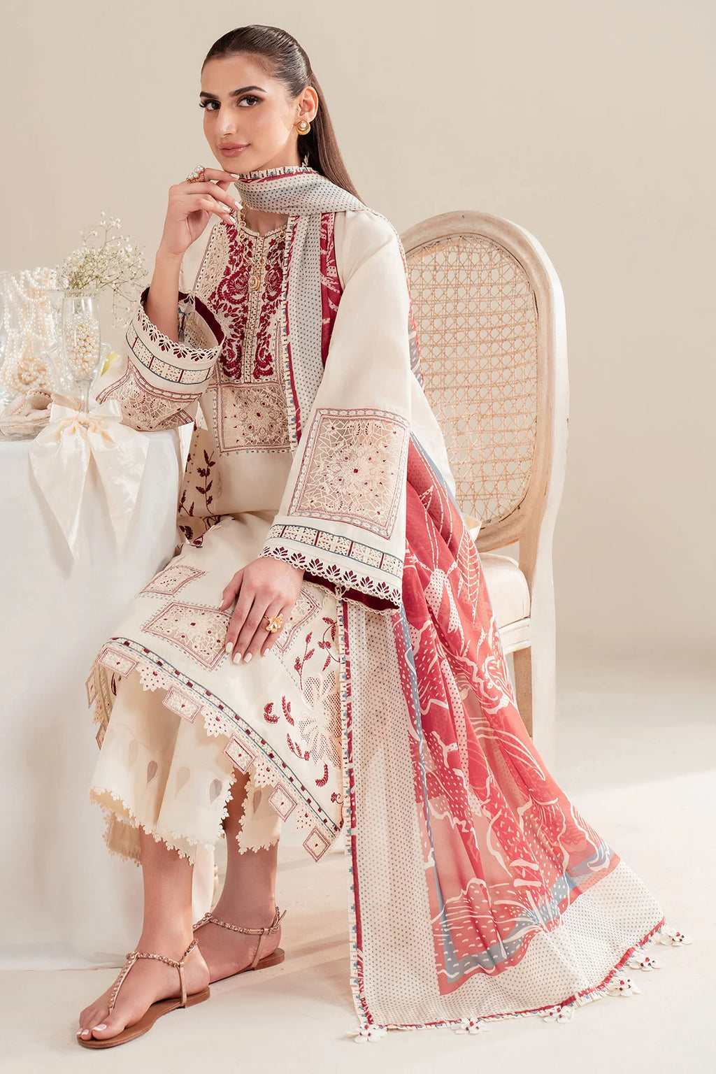 JAZMIN | IRIS LUXURY | D02
