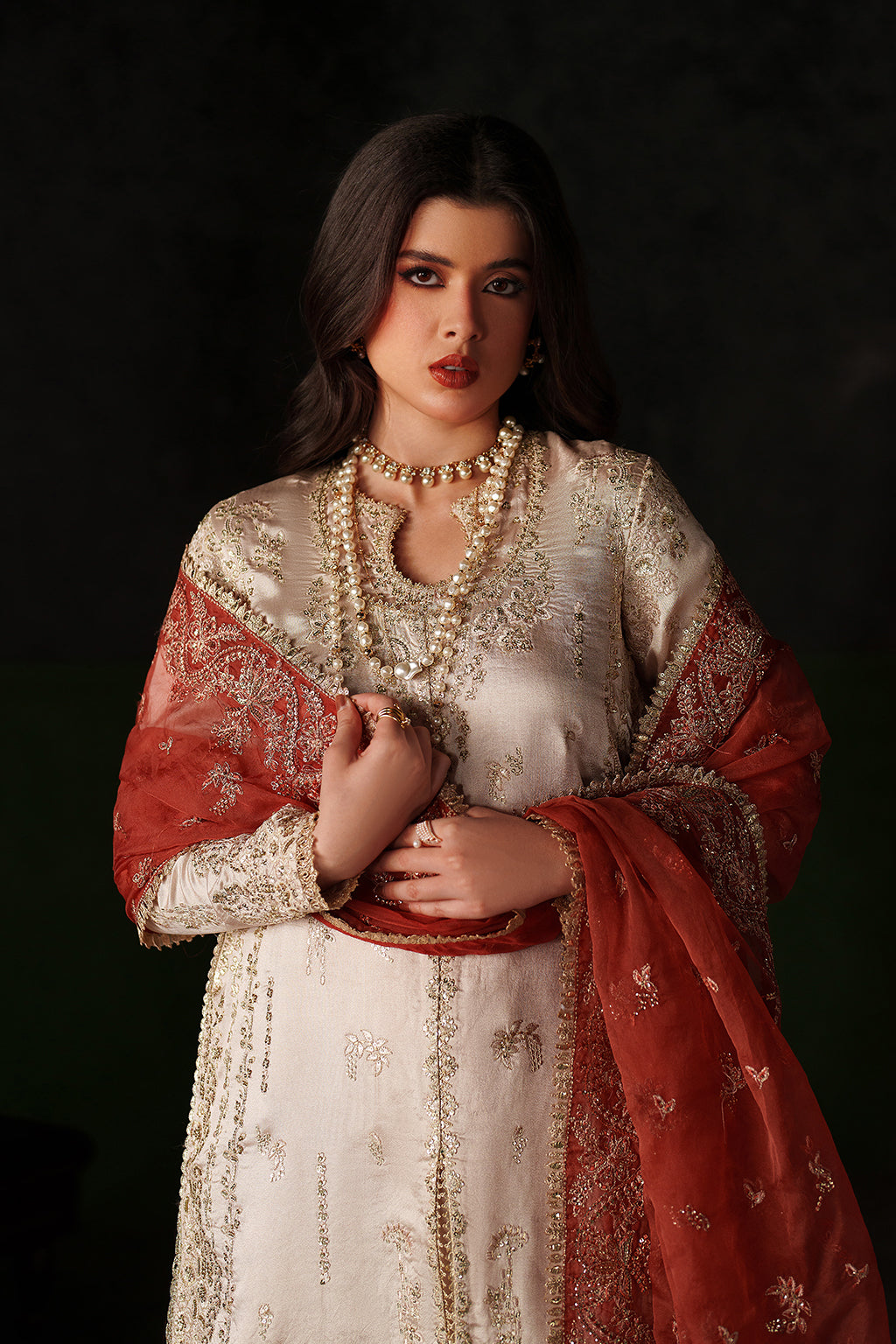 Emaan Adeel | Verve Silk Edit | POISE