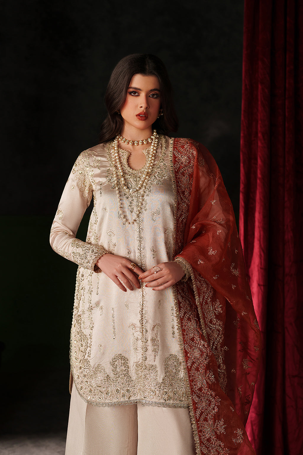 Emaan Adeel | Verve Silk Edit | POISE