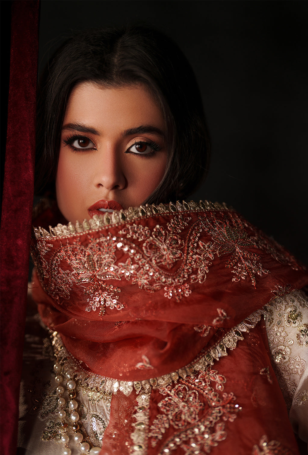 Emaan Adeel | Verve Silk Edit | POISE