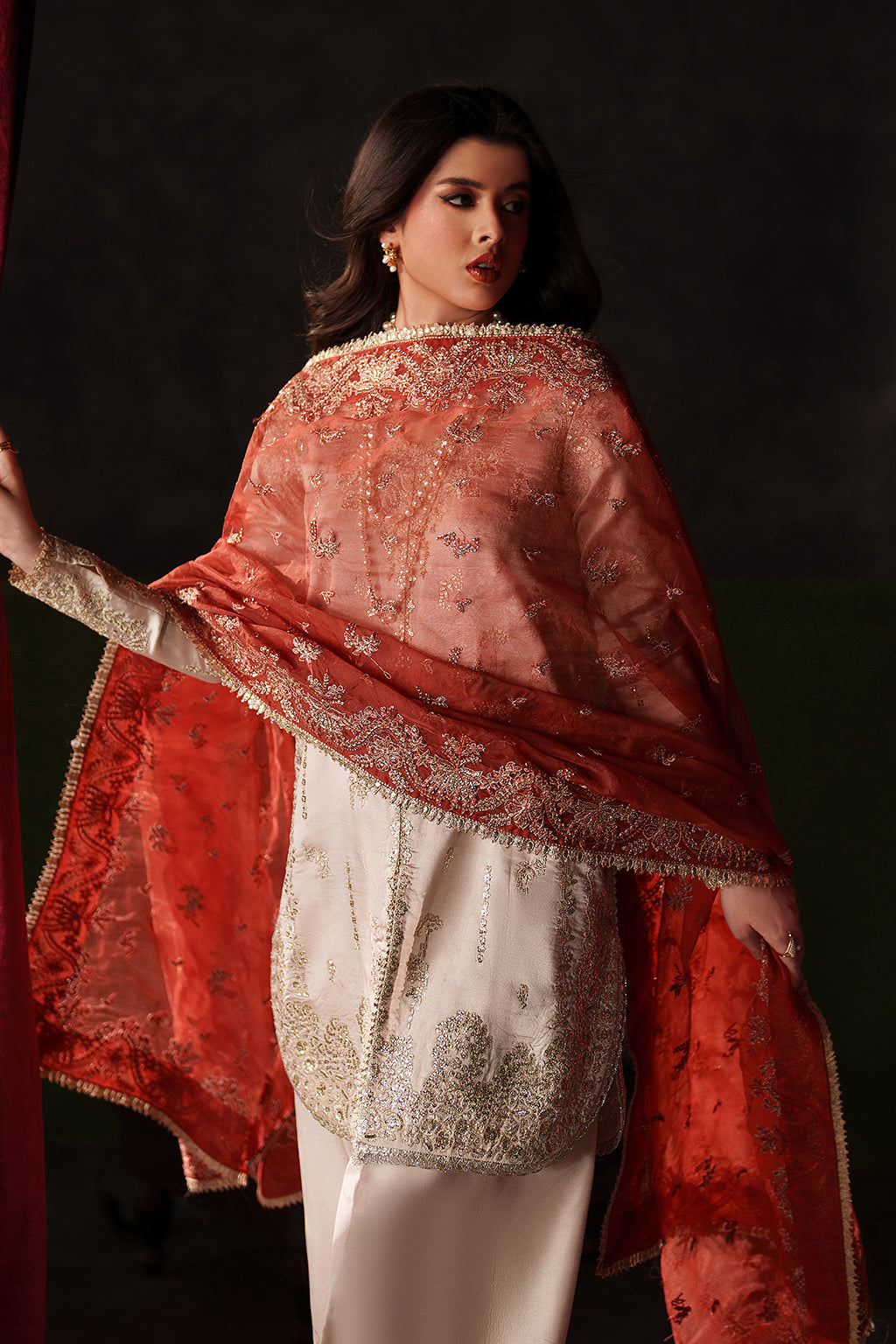 Emaan Adeel | Verve Silk Edit | POISE