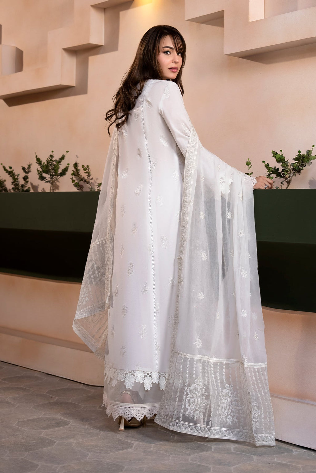 Noor E Fajar | Apana Luxury Lawn | NF-1566