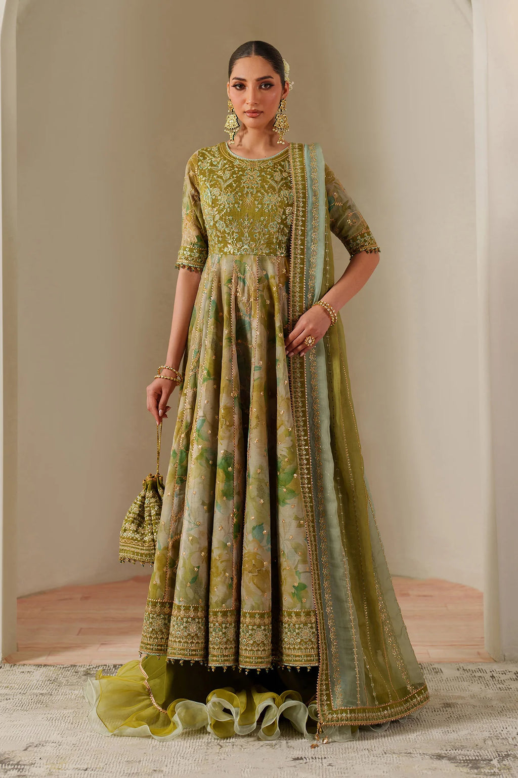 ALIZEH | FESTIVE | RENEE