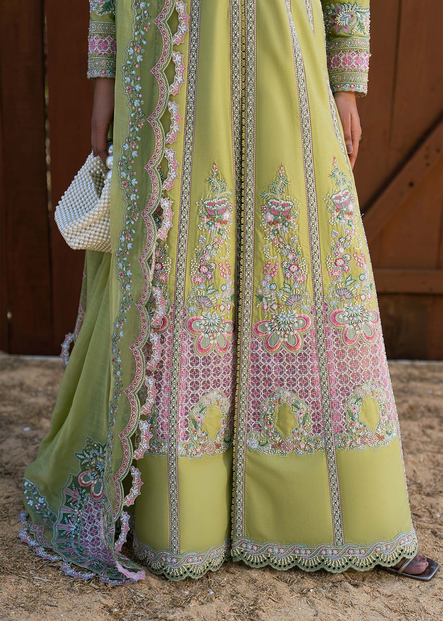 Zarizaa | Aura by Flora | Moss