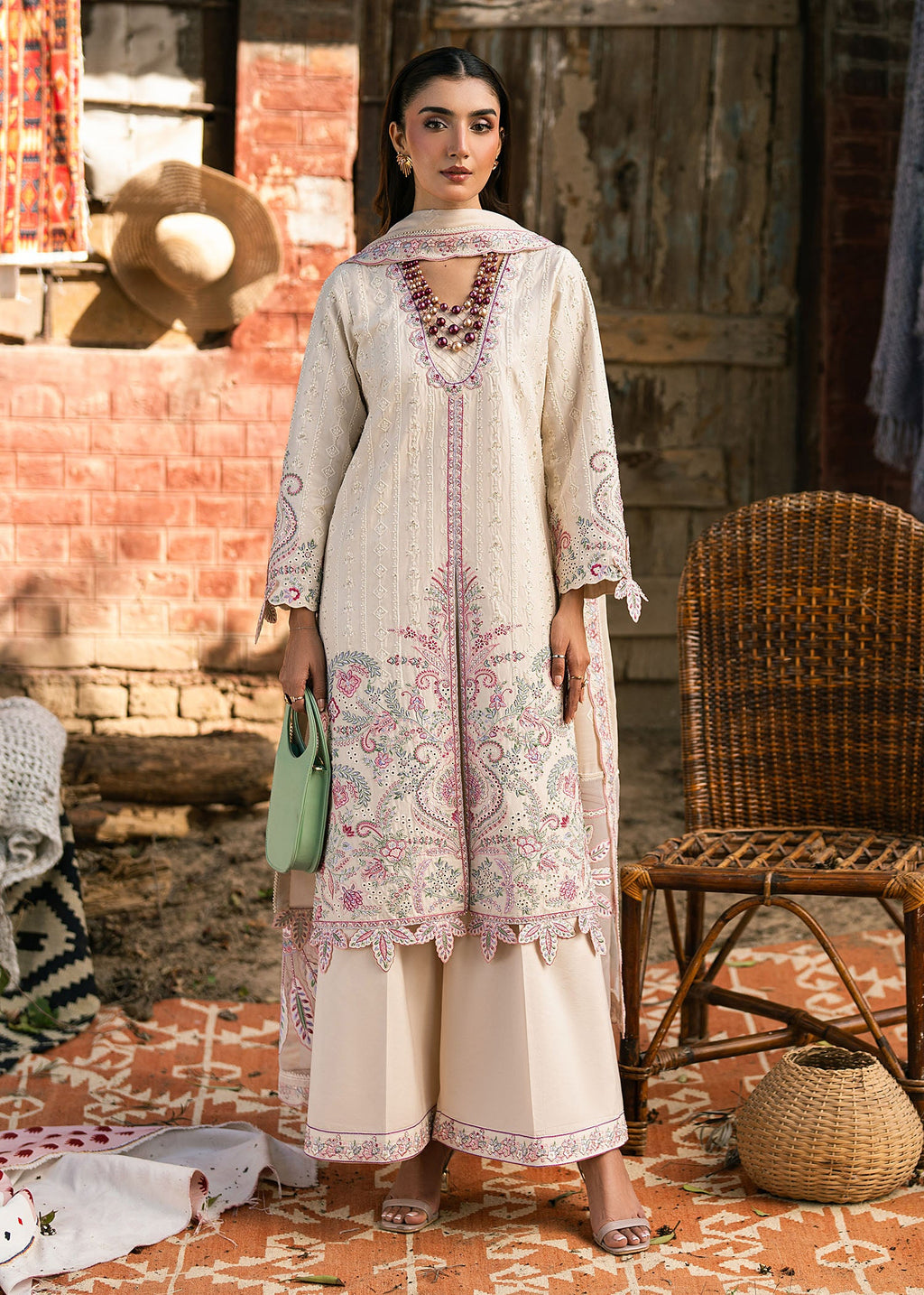 Zarizaa | Aura by Flora | Lotus