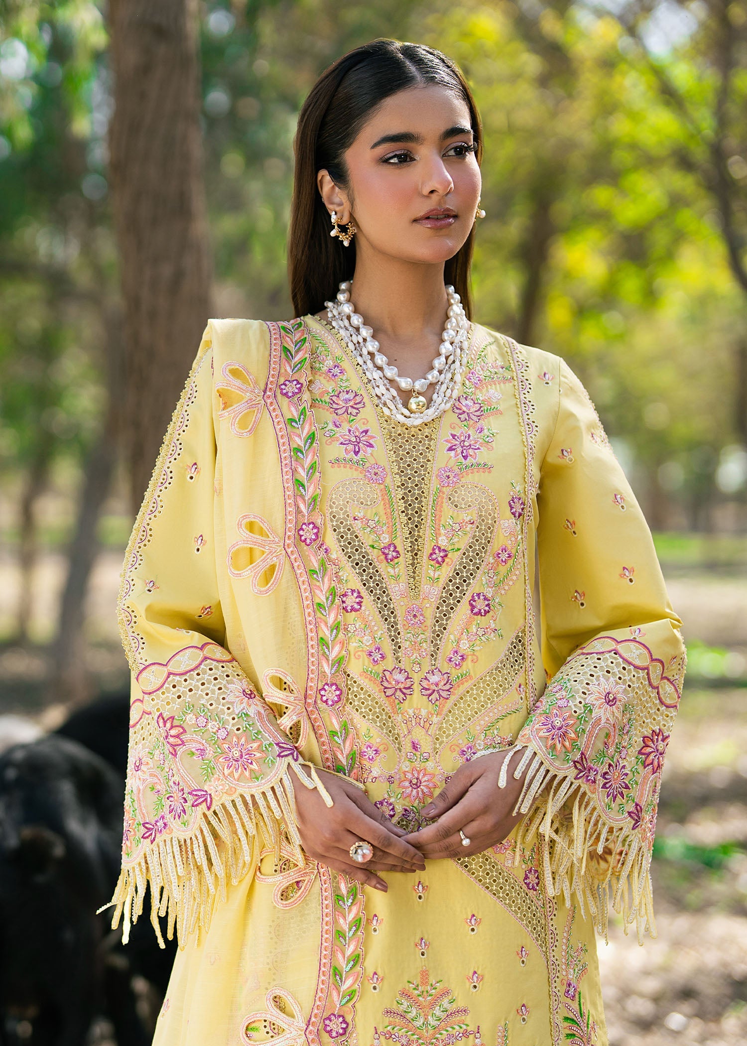Zarizaa | Aura by Flora | Honey