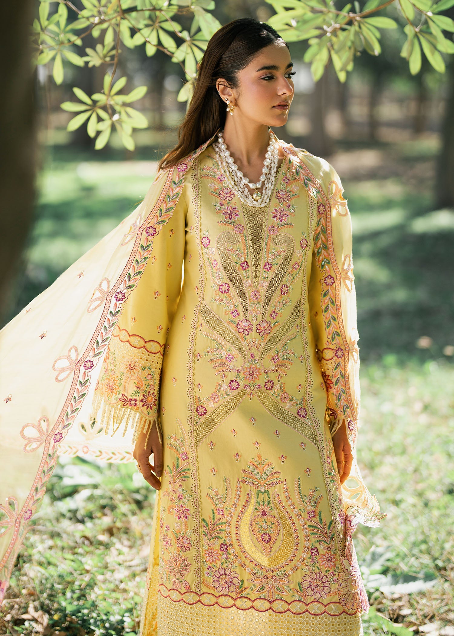 Zarizaa | Aura by Flora | Honey