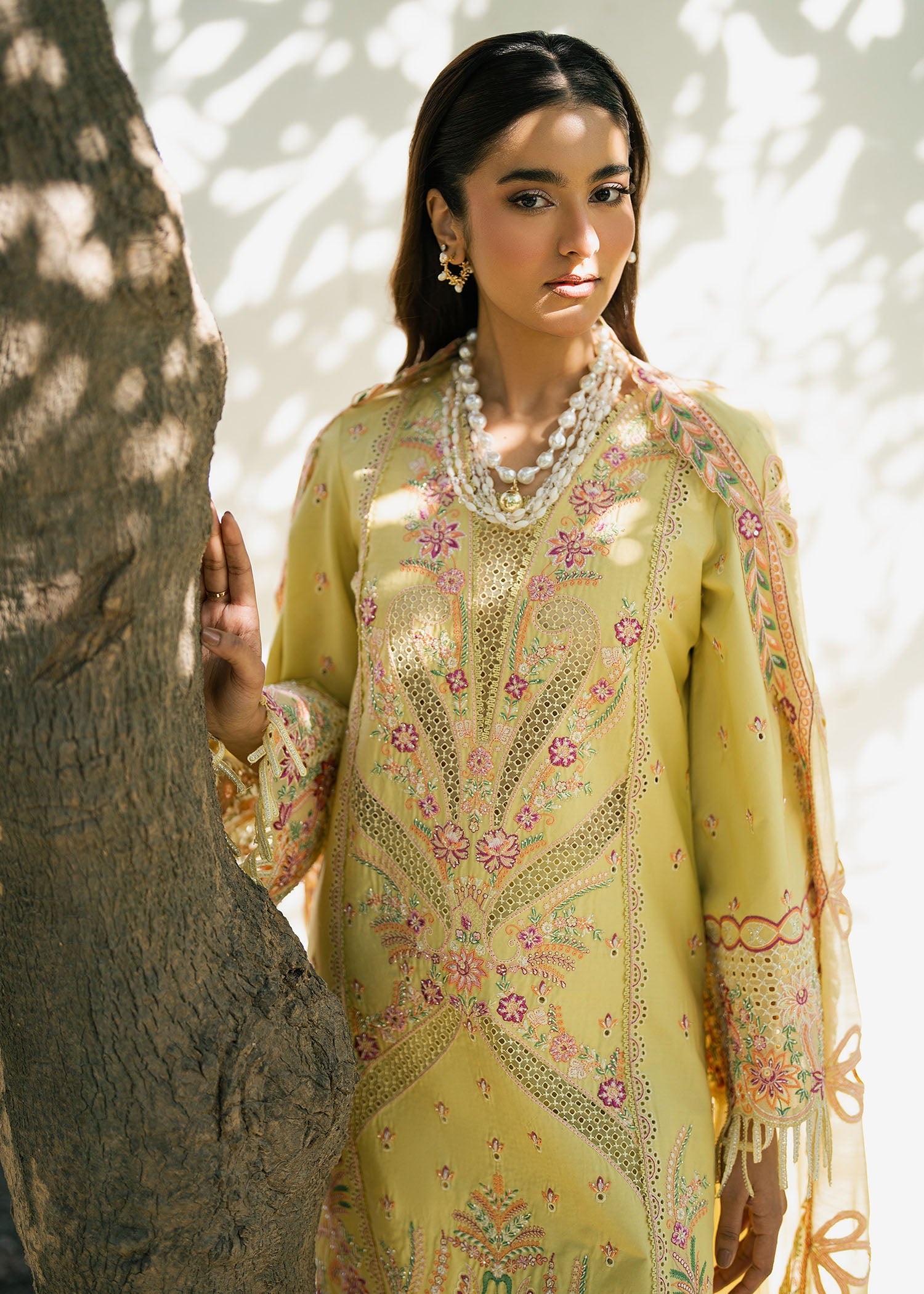 Zarizaa | Aura by Flora | Honey
