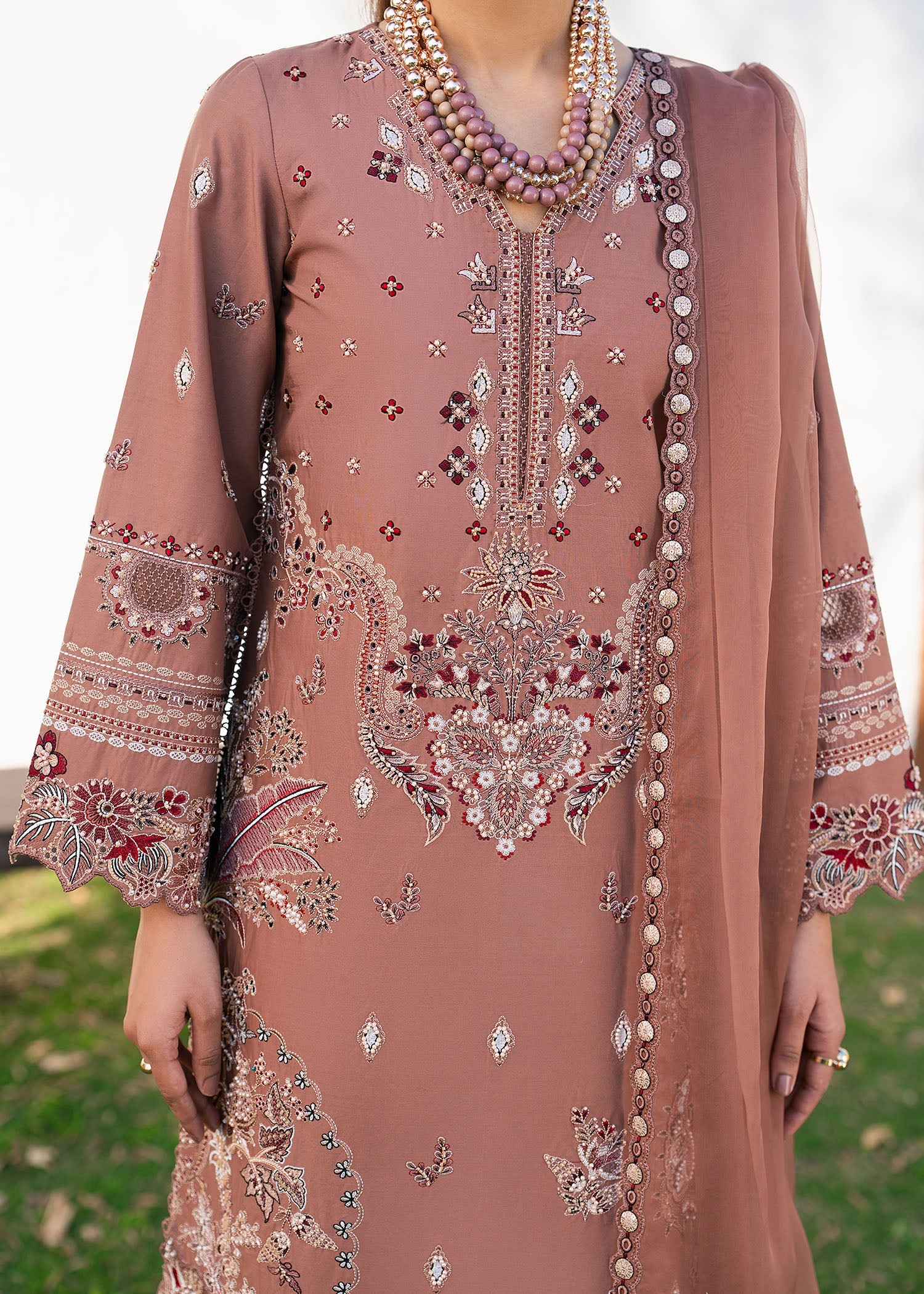 Zarizaa | Aura by Flora | Magma