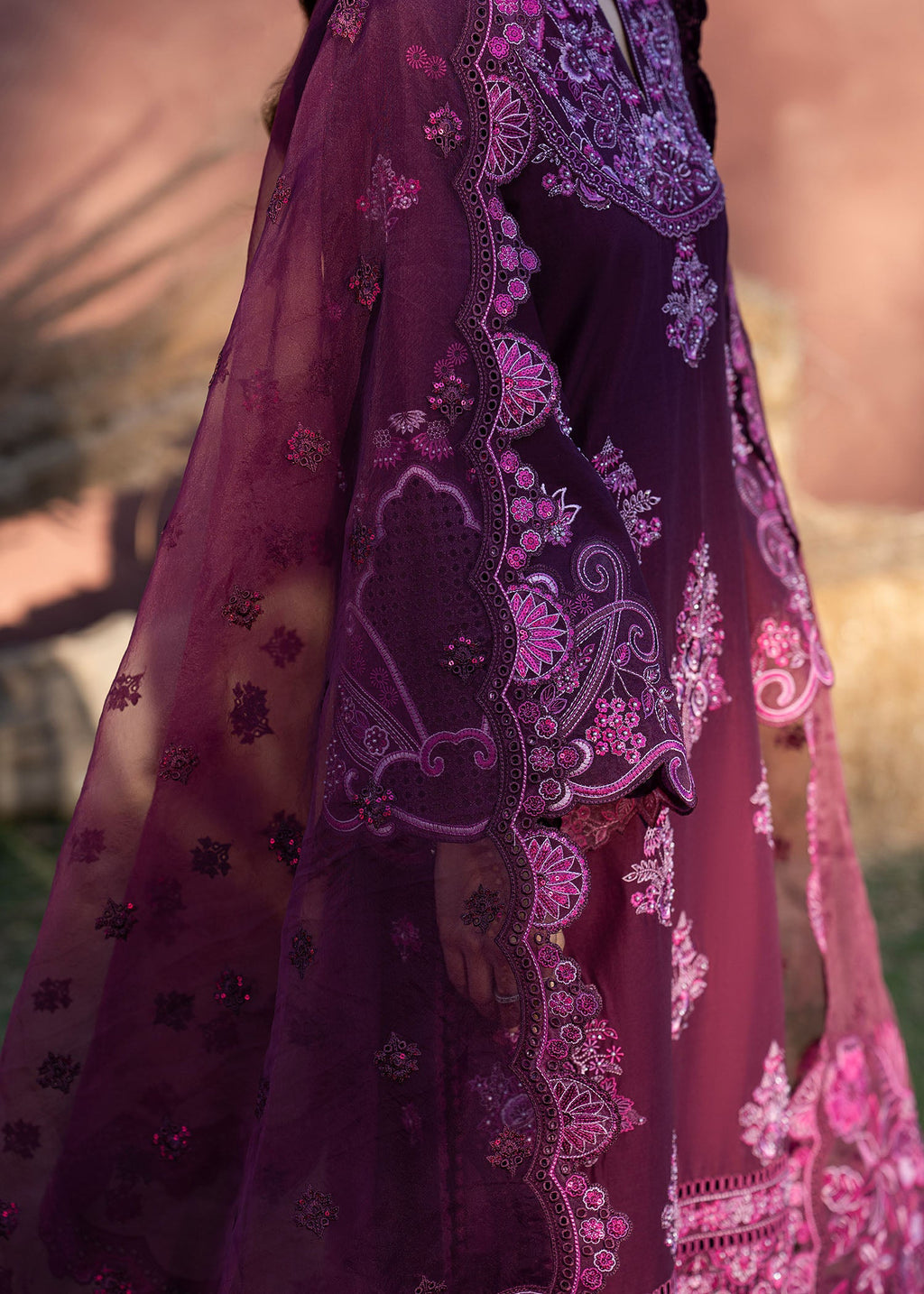 Zarizaa | Aura by Flora | Berry