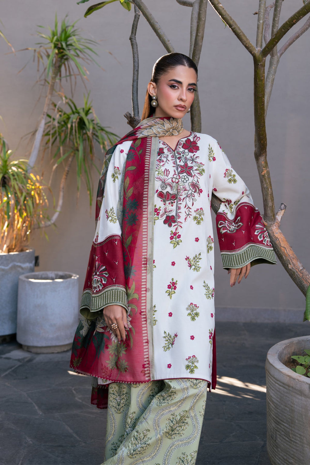 Xenia | Lawn | AMAL
