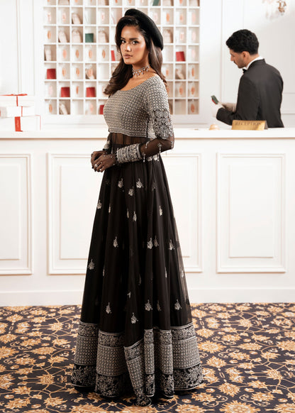 ZARIZAA | CHECK-IN 5 SERIES | CLOAK