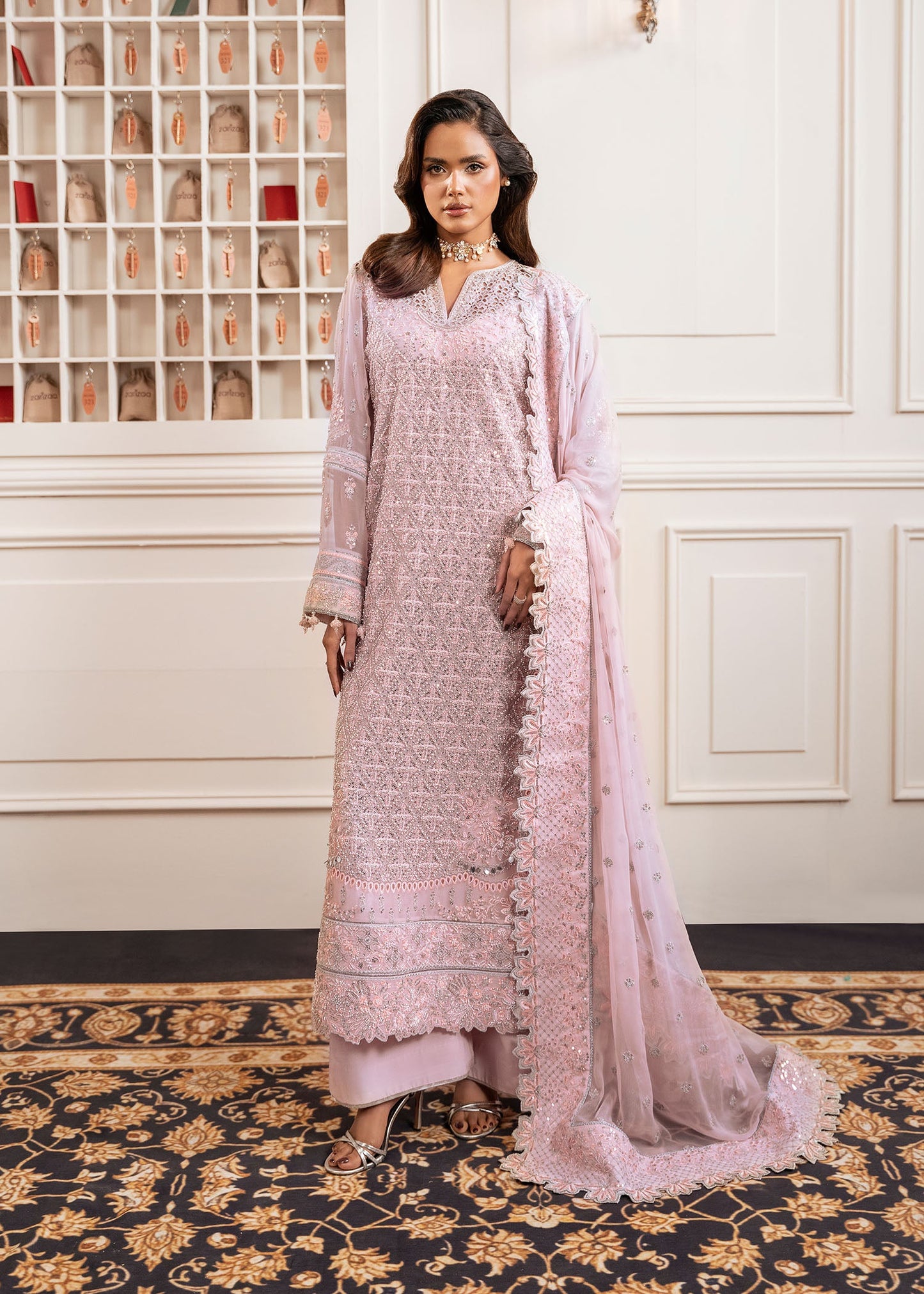 ZARIZAA | CHECK-IN 5 SERIES | PRISM