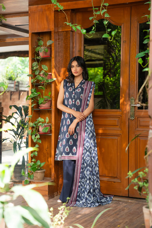 BEYOND EAST | BEENA UNSTITCHED 25 | D10