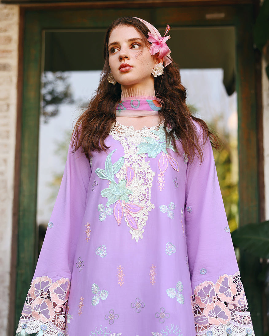 Mushq | Secret Garden - Chikankari Embroidered Lawn | Dewspell