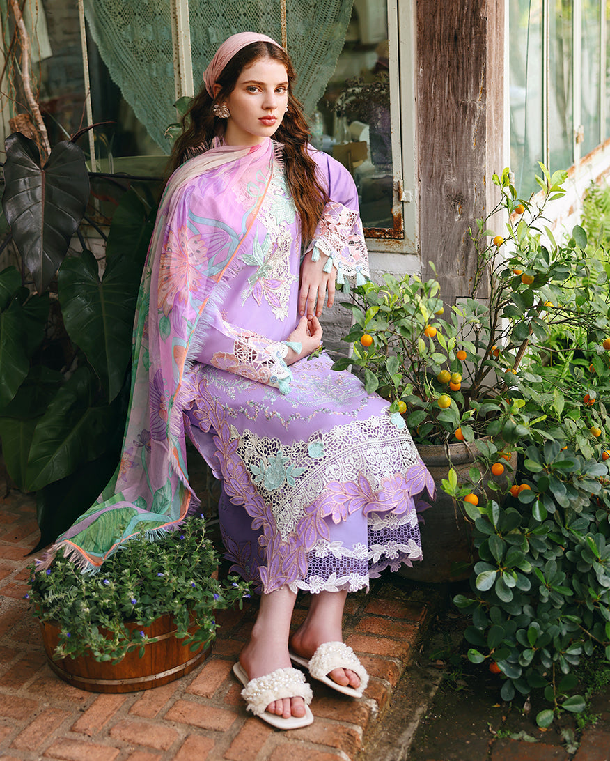 Mushq | Secret Garden - Chikankari Embroidered Lawn | Dewspell
