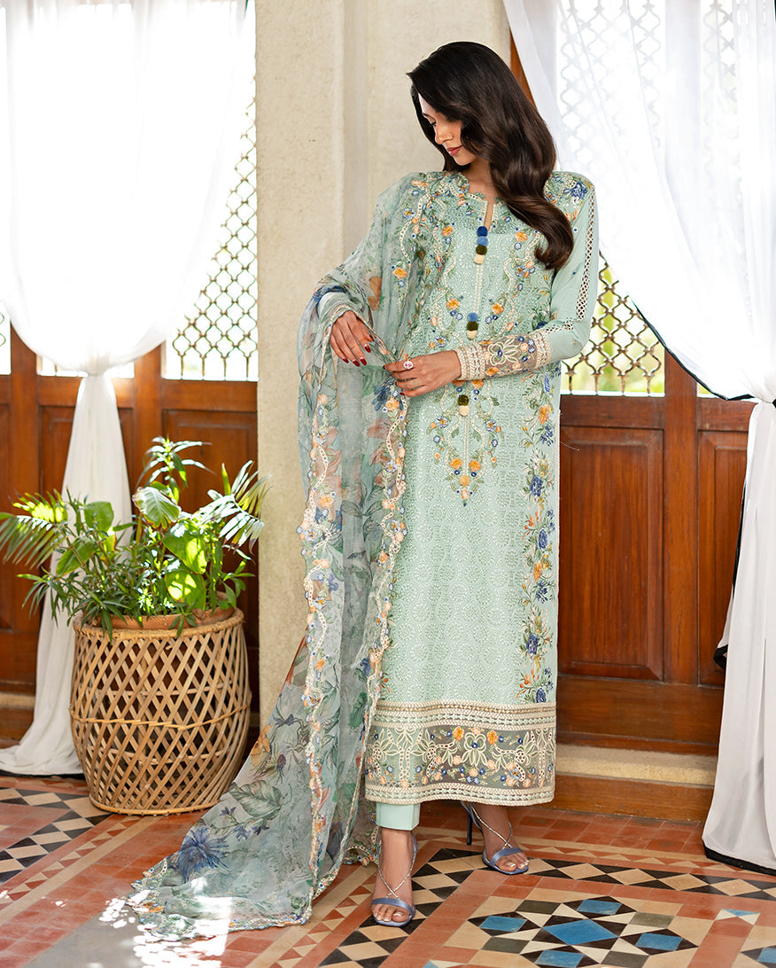 Mushq | Astoria - Festive lawn | Elif
