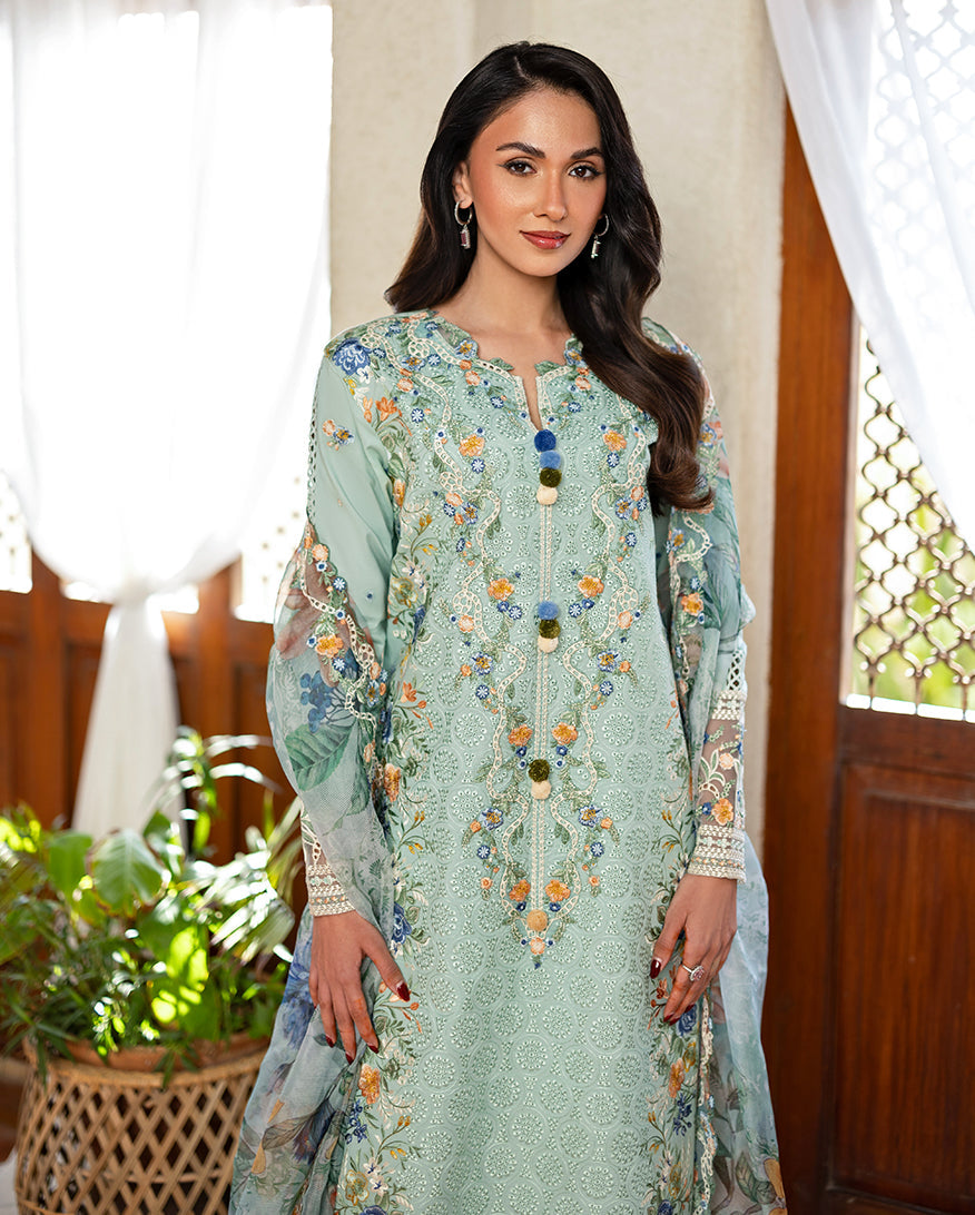 Mushq | Astoria - Festive lawn | Elif