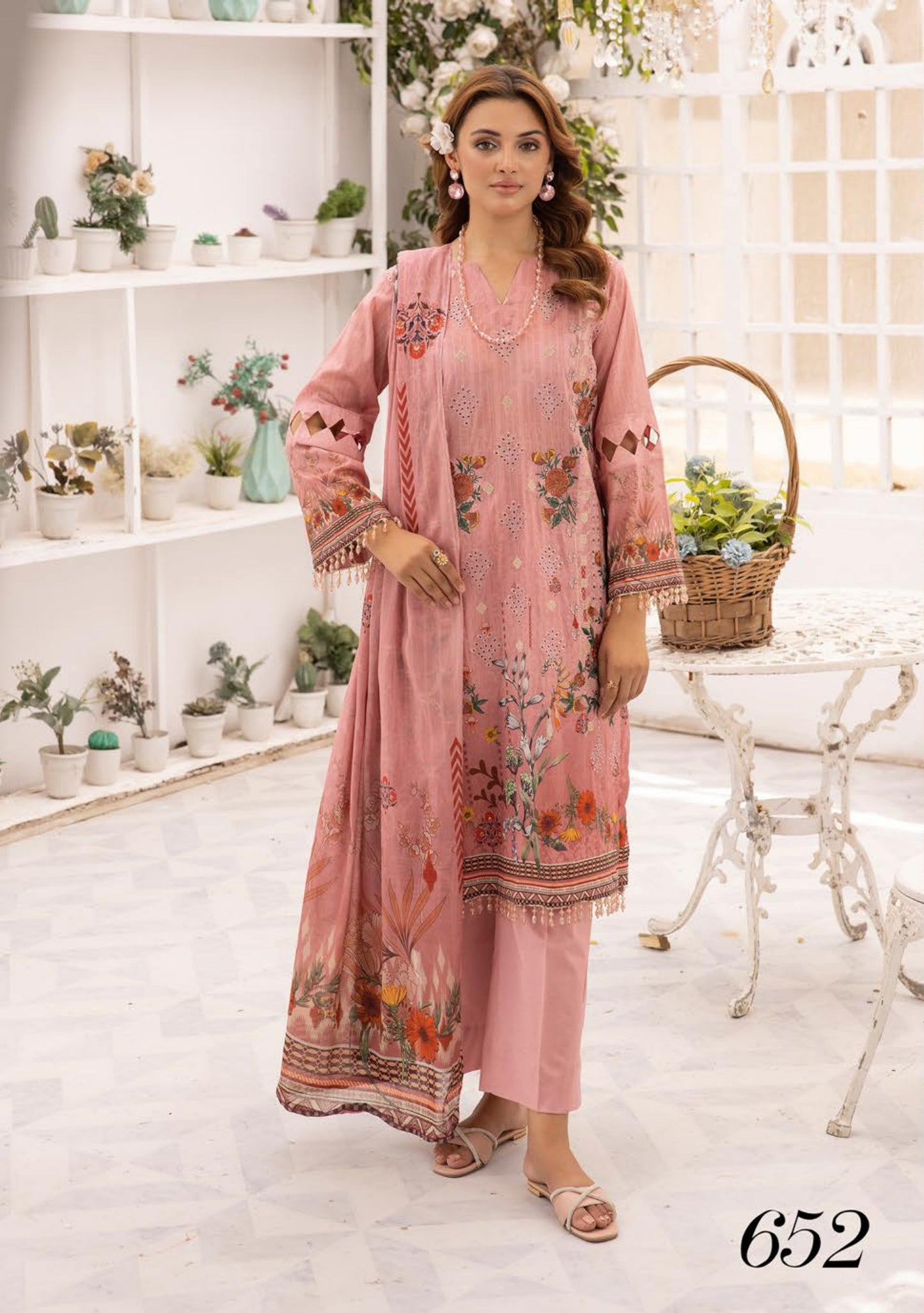 Shaista | Embroidered Lawn | Heer