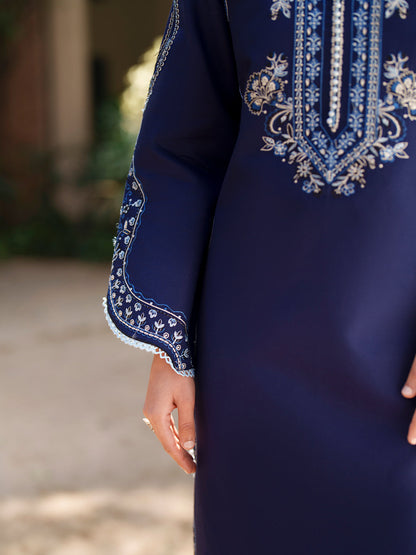 Mahnur | Fiona Lawn | F-06