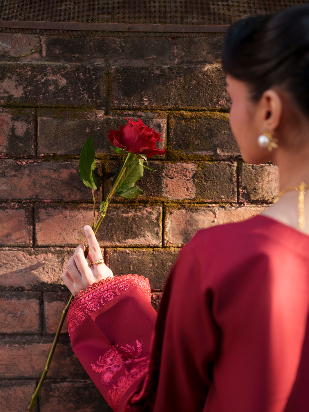 Mahnur | Fiona Lawn | F-07