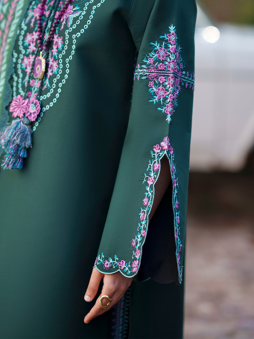 Mahnur | Fiona Lawn | F-08