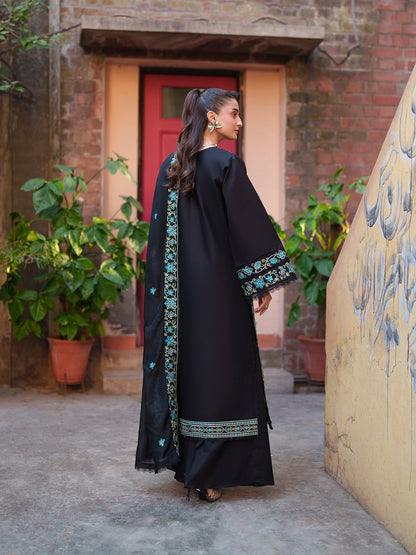 Mahnur | Fiona Lawn | F-11