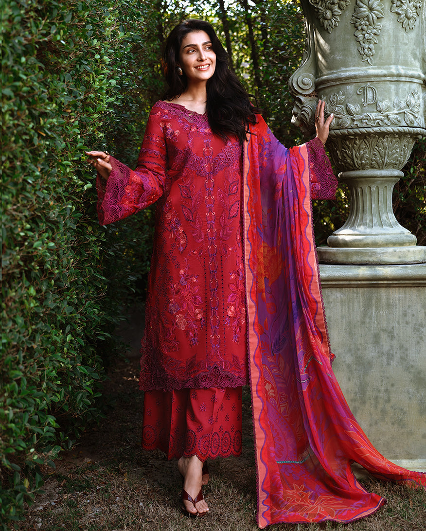 Mushq | Amoi - luxury lawn | Falling Petals