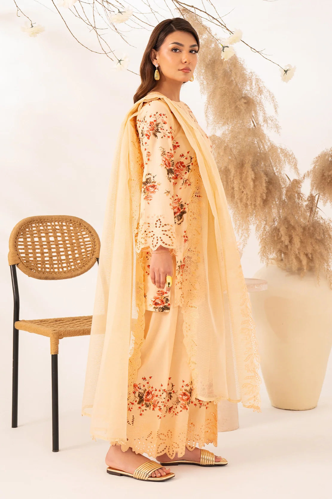 Rashid | Florin Embroidered Lawn | 562