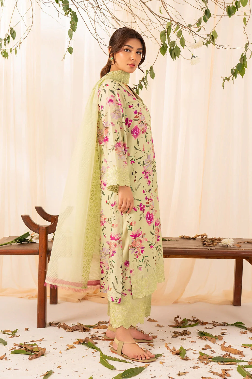 Rashid | Florin Embroidered Lawn | 565