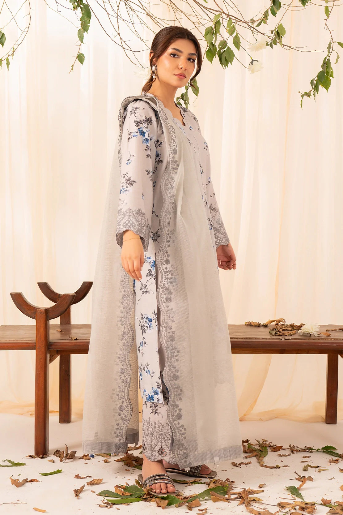 Rashid | Florin Embroidered Lawn | 566