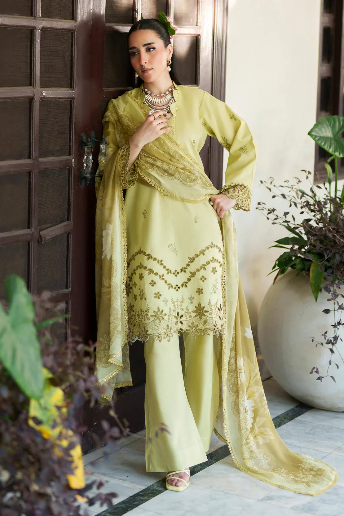 Rashid | Garden Reverie Luxury Embroidered Lawn | 3702