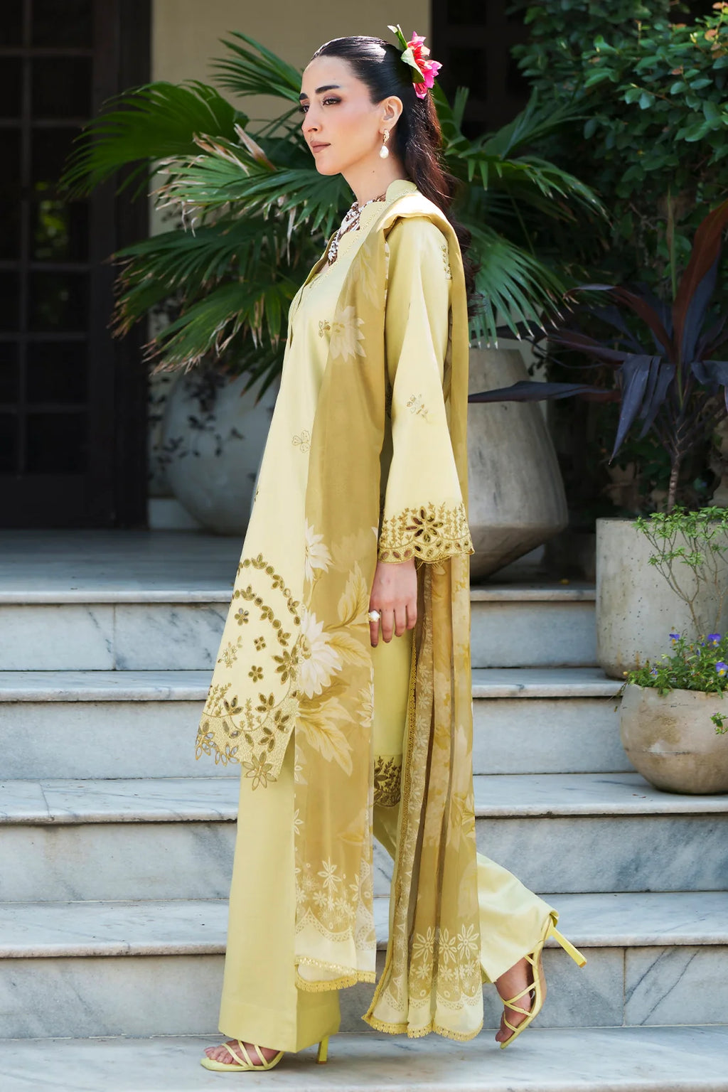 Rashid | Garden Reverie Luxury Embroidered Lawn | 3702
