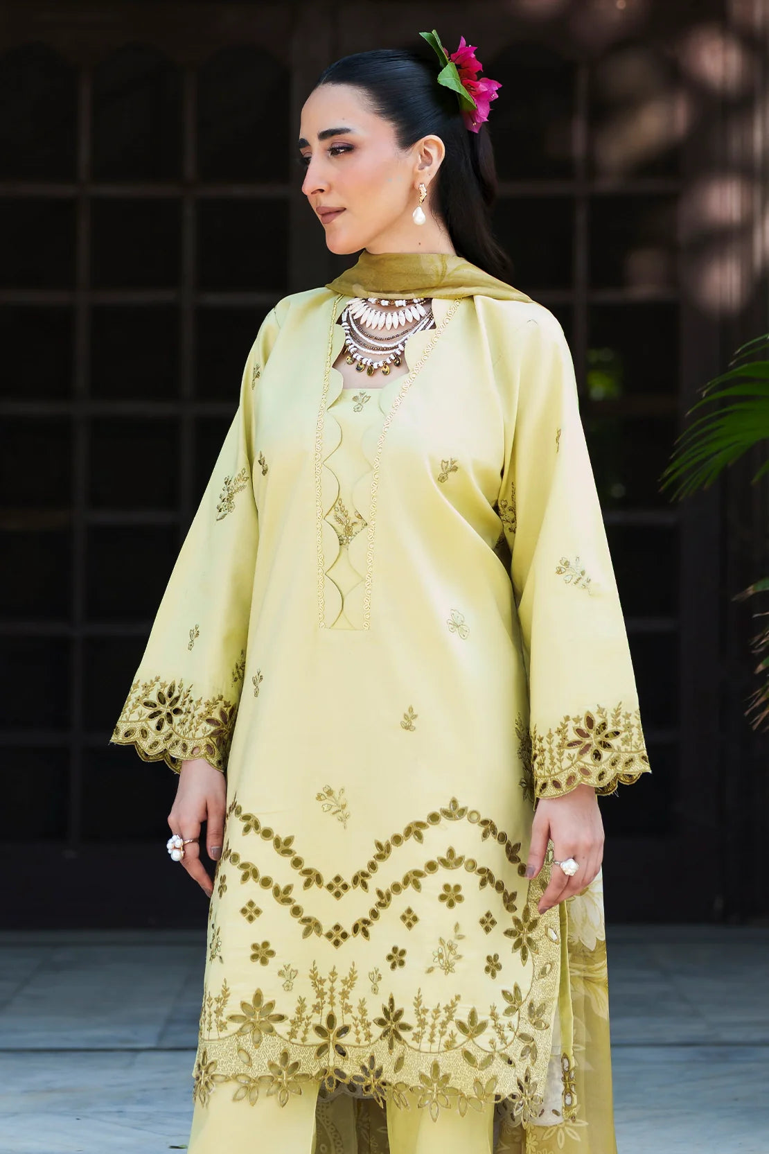 Rashid | Garden Reverie Luxury Embroidered Lawn | 3702