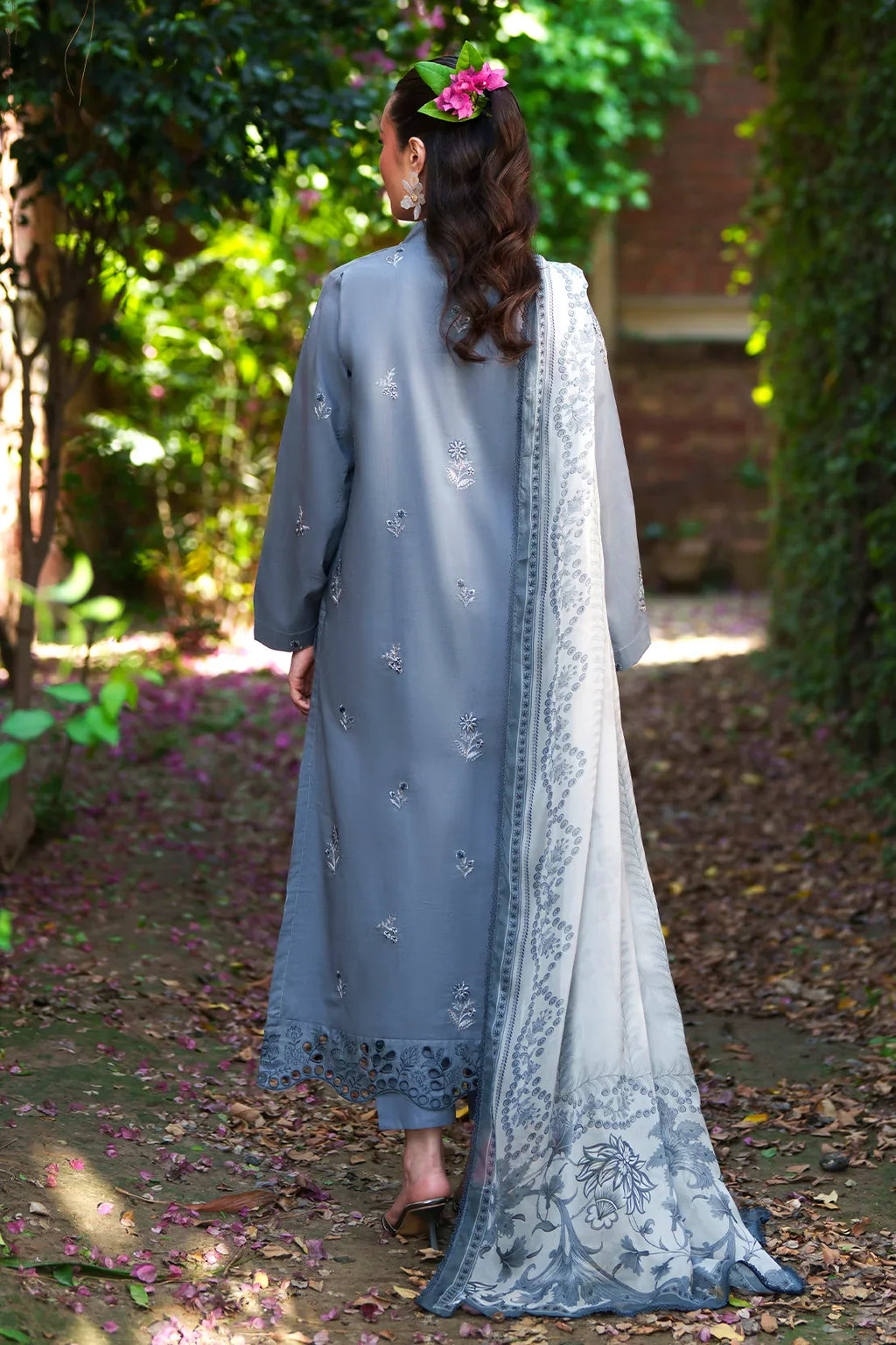 Rashid | Garden Reverie Luxury Embroidered Lawn | 3704