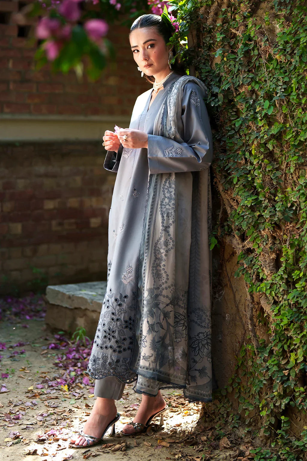 Rashid | Garden Reverie Luxury Embroidered Lawn | 3704