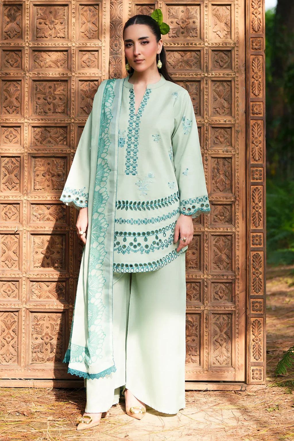 Rashid | Garden Reverie Luxury Embroidered Lawn | 3705