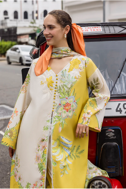 Mushq | Hemline | Corina