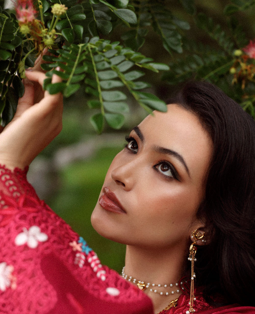 Republic | Lilas Luxury Unstitched Lawn '26 | Isara