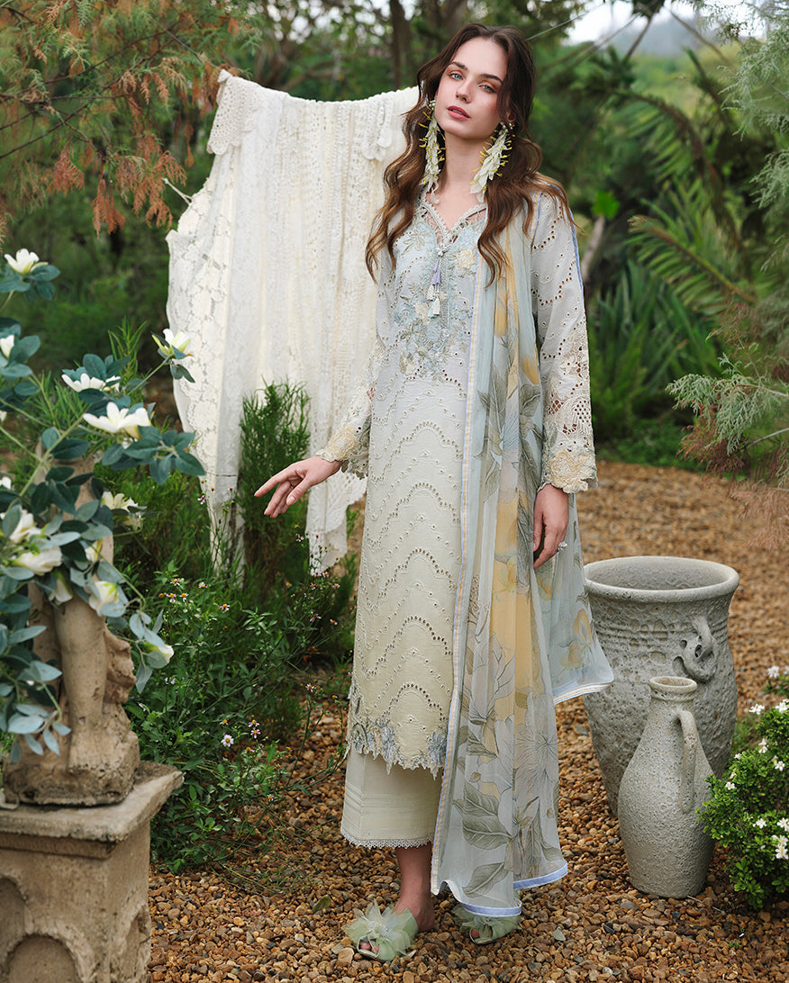 Mushq | Hemline - THe Secret Garden VOL 3 | Ivory Botanica