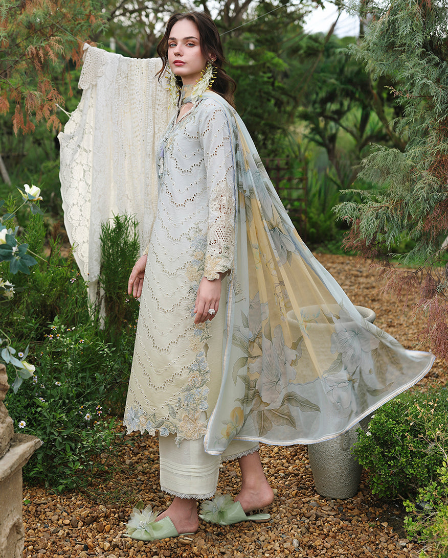 Mushq | Hemline - THe Secret Garden VOL 3 | Ivory Botanica