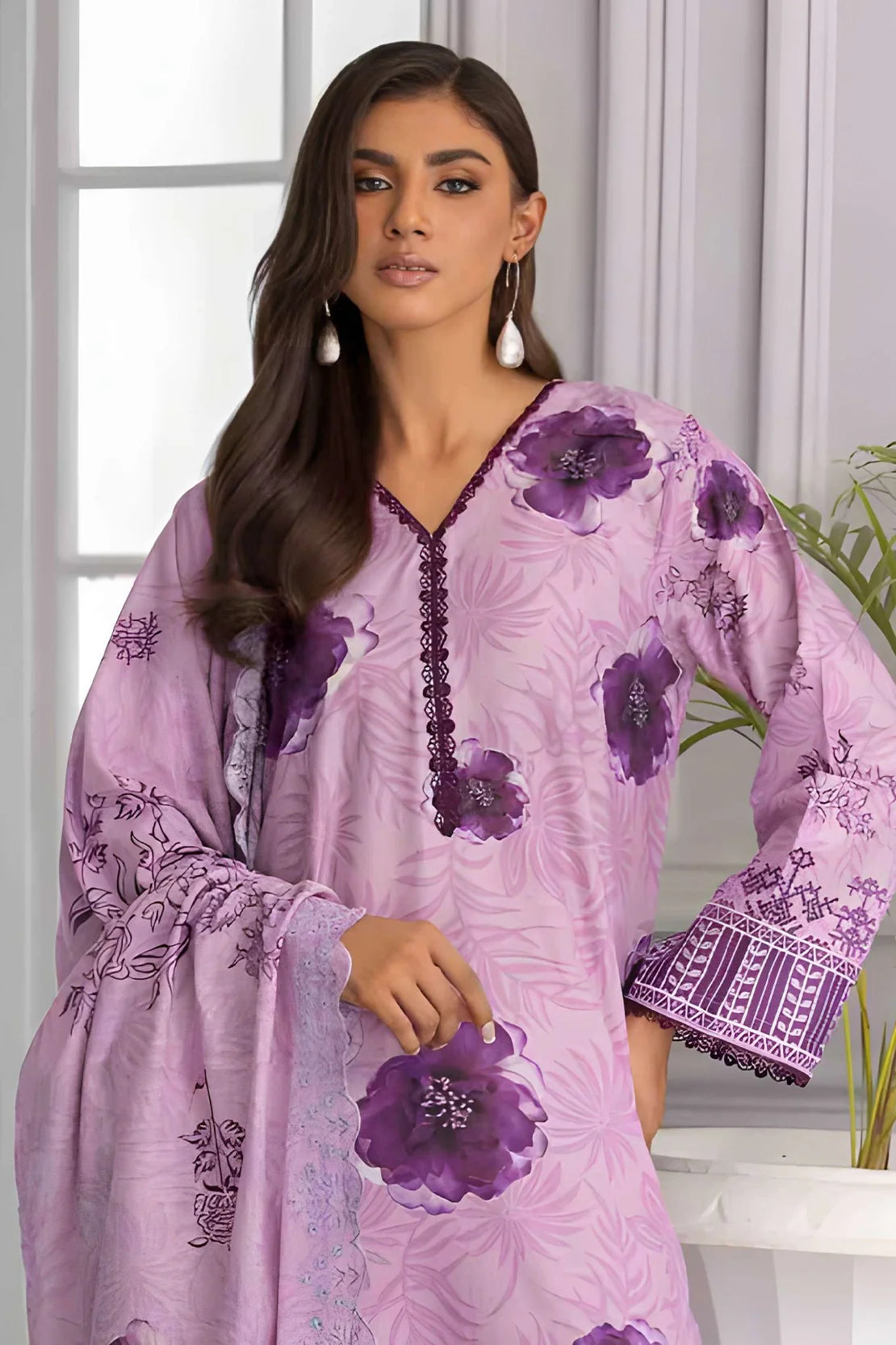 Rashid | Kaira Embroidered Lawn | 9195