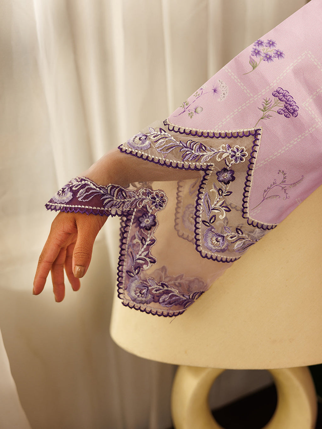 Mahnur | Leila 3 PC Lawn '26 | L-04