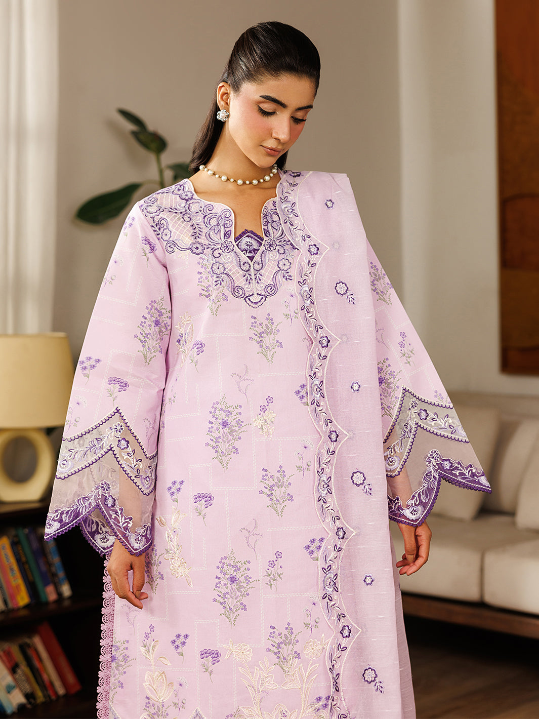 Mahnur | Leila 3 PC Lawn '26 | L-04